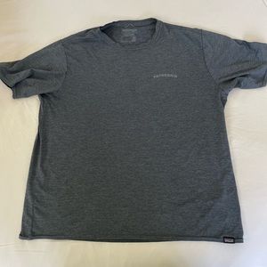 Men’s Patagonia workout shirt
